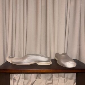 Body Amplification Devices resin shoes